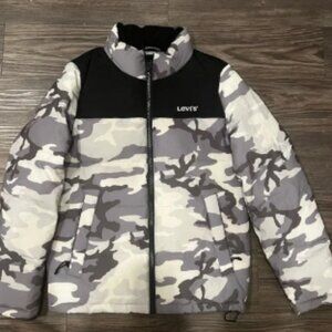 Levi’s Wind Resistant heavyweight bubble puffer jacket